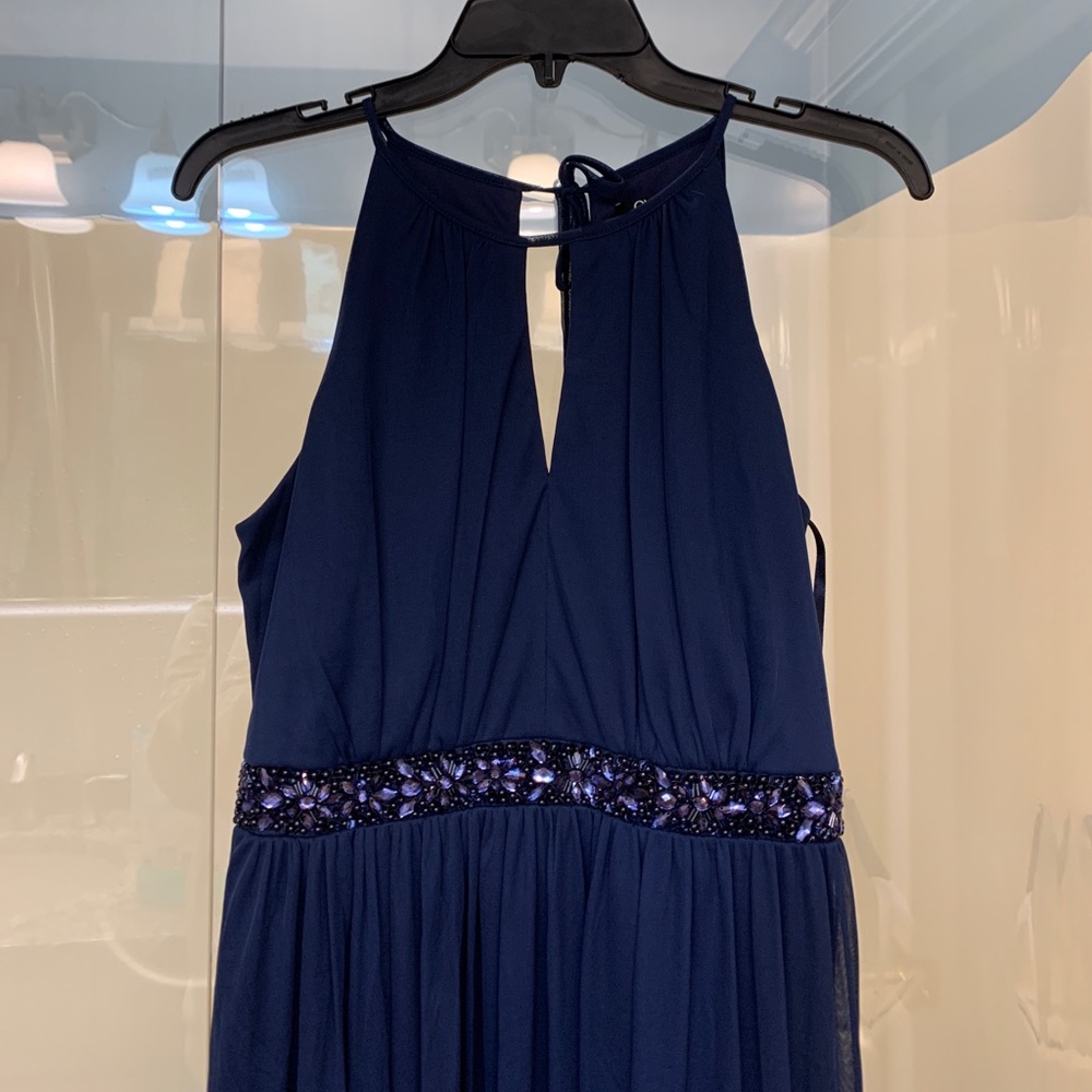Navy blue gown, perfect for a black tie event